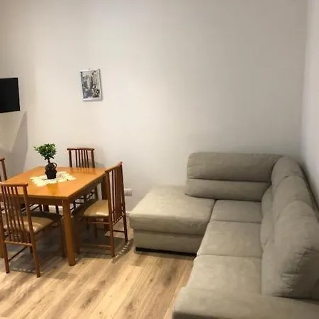 Al Mare Apartmán *